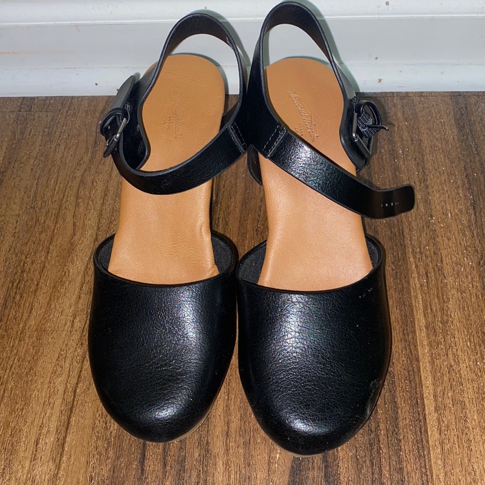 Universal Thread Womens Shoes